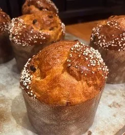 Bollos Bakery, vegan bakery Stockholm, vegan cakes Stockholm, custom cakes Stockholm, vegan bakery Vasastan, plant-based bakery, vegan croissant, vegan pastries, Click and Collect bakery, vegan birthday cake